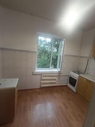 площадь победы: 1 комната, 34 м², 105 серия, 3 этаж, Старый ремонт — 5