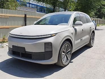jac refine l6 max: Lixiang L6: 2025 г., 1.5 л, Автомат, Гибрид, Кроссовер — 2