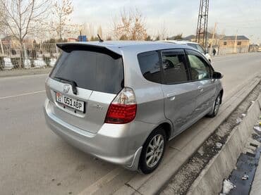 1 фит: Honda Fit: 2004 г., 1.5 л, Вариатор, Бензин — 8