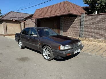 срочно продаю в связи с переездом: Mazda 929: 1989 г., 3 л, Механика, Бензин, Седан — 1