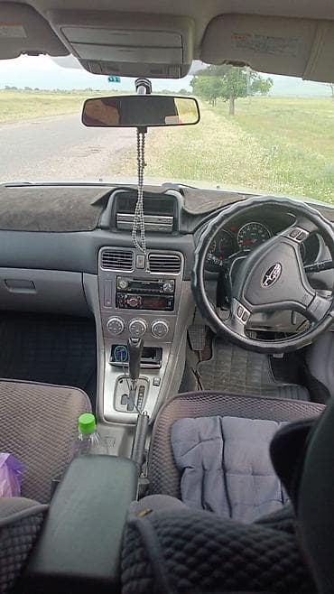 Subaru Forester: 2005 г., 2 л