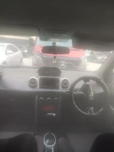 ae 86: Toyota ist: 2003 г., 1.5 л, Автомат, Бензин — 8