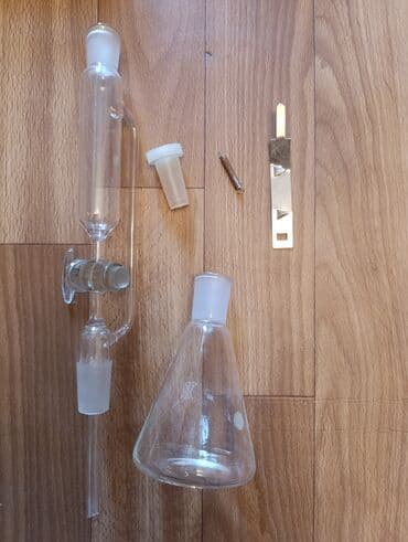 зуботехнические оборудование: Лабораторная химическая посуда Наименование - Количество Термометр — 8