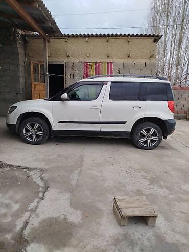 шкода октавия а7: Skoda Yeti: 2010 г., Бензин, Кроссовер — 6