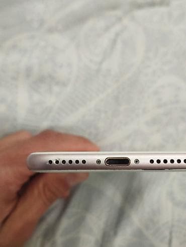 macbook pro 16: IPhone 7, Б/у, 32 ГБ, Rose Gold, Чехол, 70 % — 5