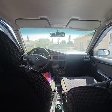 дэу матиз 1: Daewoo Nexia: 2010 г., 1.6 л, Кол менен иштөөчү, Бензин, Седан — 5