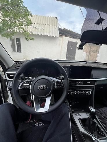 Продажа авто: Kia Optima: 2019 г., 2 л, Механика, Бензин, Седан — 4