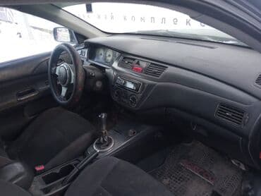 Продажа авто: Mitsubishi Lancer: 2003 г., 2 л, Механика, Бензин, Универсал — 8