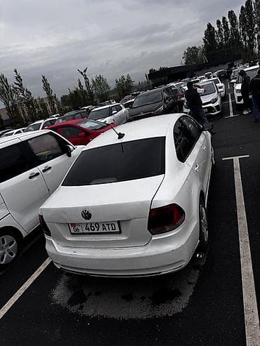 Volkswagen: Volkswagen Polo: 2017 г., Кол менен иштөөчү, Бензин, Седан — 4