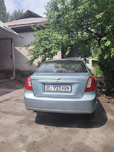 Унаа: Chevrolet Lacetti: 2003 г., 1.5 л, Кол менен иштөөчү, Бензин, Седан — 4