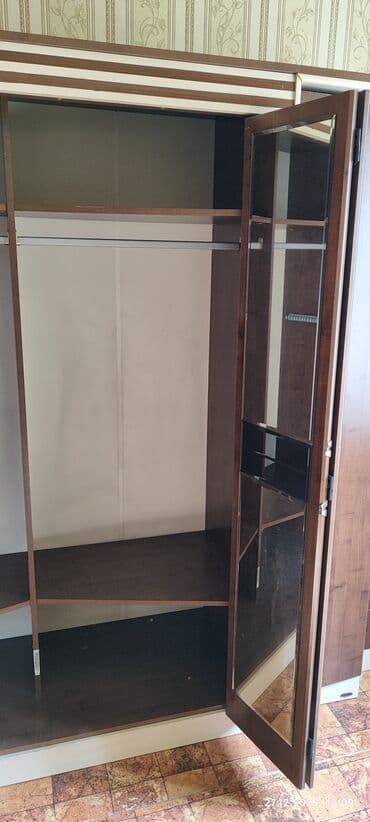 кухоный гарнитур буу: Спальный гарнитур, Б/у, Двуспальная кровать, Шкаф, Комод, Самовывоз — 7