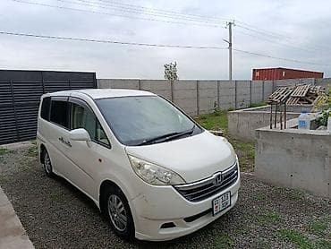 Honda Stepwgn: 2005 г., 2 л, Автомат, Бензин, Минивэн — 4