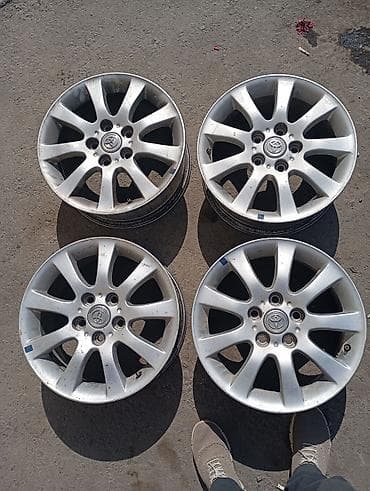 Литые Диски R 16 Toyota, Комплект, отверстий - 5, Б/у