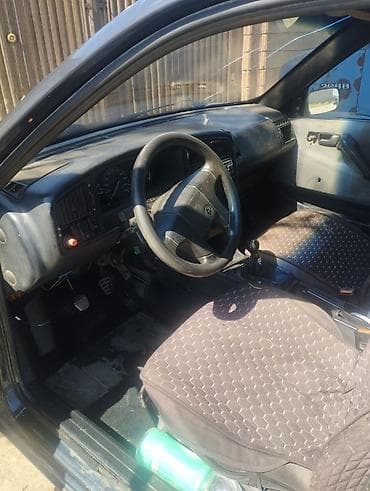 ручки на пассат: Volkswagen Passat Variant: 1991 г., 1.8 л, Механика, Бензин, Универсал — 4