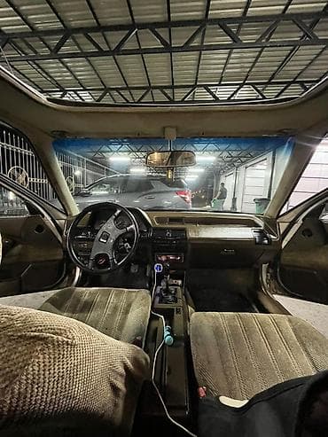 voyah h97: Honda Accord: 1987 г., 2 л, Механика, Бензин, Седан — 3