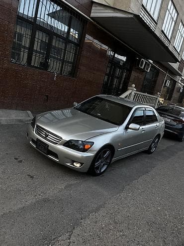 Toyota Altezza: 1999 г., 2 л, Автомат, Бензин, Седан