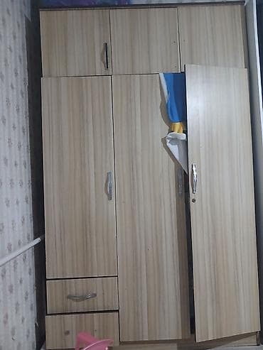 офисный шкаф бу: Шифоньер, шкаф для одежды, Б/у, Прямой, ЛДСП — 1