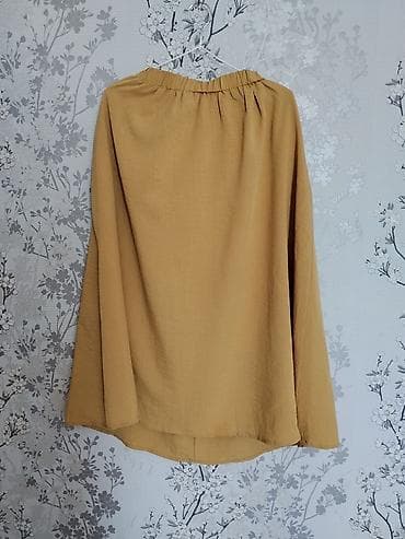 Свободная женская блуза цвета горчицы. - Фасон: oversize, прямой