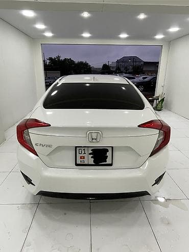 аренда honda: Honda Civic: 2017 г., 1.5 л, Вариатор, Бензин, Хэтчбэк — 6