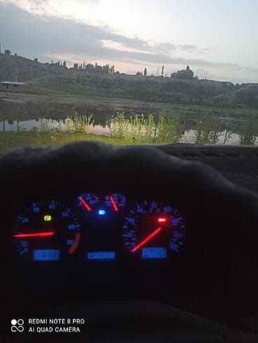 холодилник бутка: Volkswagen Bora: 2001 г., 2 л, Автомат, Бензин, Седан — 7