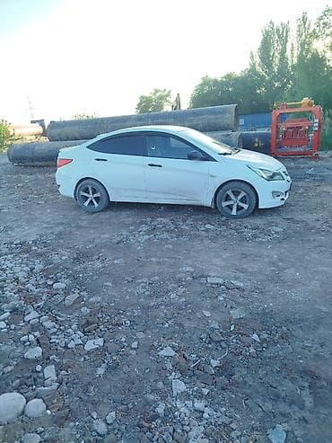 Hyundai Solaris: 2017 г., 1.6 л, Механика, Бензин, Седан