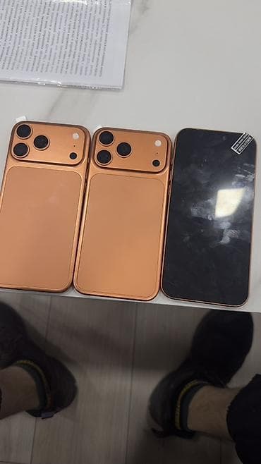 redmagic 7: Айфон 17 про мах 
Муляж — 1