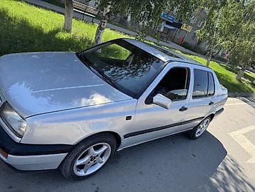 solaris accent: Volkswagen Vento: 1993 г., 1.8 л, Механика, Бензин, Седан — 3