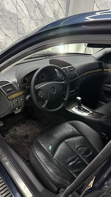 eafc 25: Mercedes-Benz E-Class: 2004 г., 3.2 л — 5