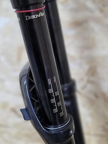 Велозапчасти: Вилка RockShox Lyrik Ultimate (DebonAir, Charger) - Диаметр колес — 5