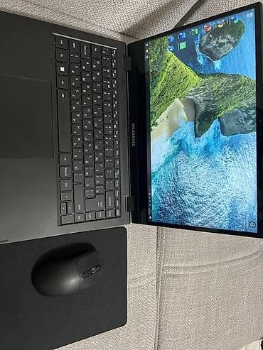 e3 1270v2: Ноутбук-трансформер Aquarius с сенсорным экраном - Экран: сенсорный — 1