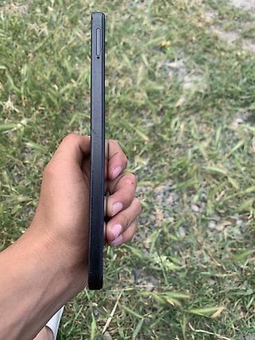 модемы в бишкеке: Redmi, Redmi 12, Б/у, 256 ГБ, цвет - Черный, 2 SIM — 2