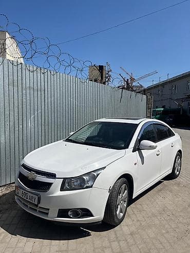 Продажа авто: Chevrolet Cruze: 2010 г., 1.8 л, Автомат, Бензин, Седан — 4