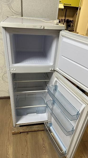 Холодильник Biryusa, Б/у, Двухкамерный, 47 * 120 * at lalafo.kg Холодильник Biryusa, Б/у, Двухкамерный, 47 * 120 *