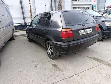 Volkswagen: Volkswagen Golf: 1993 г., 1.6 л, Механика, Бензин, Хэтчбэк — 6