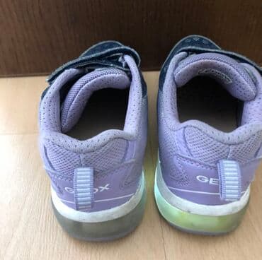 прозрачные туфли: Детские кроссовки с подсветкой, марки Geox, р.30; цвет-фиолетовый; — 2