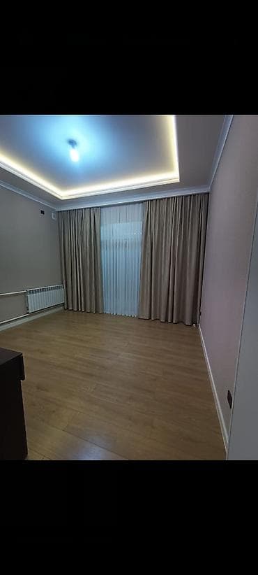 Недвижимость: 🏡 ПРОДАЁТСЯ ДОМ 📍 Район: Ак-Орго 2 ж/м 🏠 Комнаты: 6 📐 Площадь дома — 8