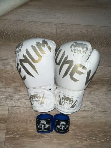 Набор для бокса Venum. Бинты в Подарок - Боксерские перчатки Venum