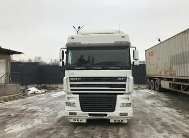 срочно продаю нужны деньги очень срочно: Тягач, DAF, 2006 г., Без прицепа — 2