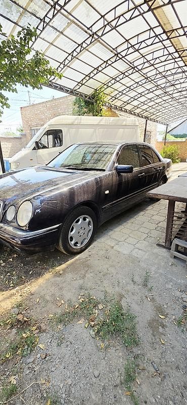 Mercedes-Benz E-Class: 1999 г., 3.2 л, Автомат, Бензин, Седан at lalafo.kg Mercedes-Benz E-Class: 1999 г., 3.2 л, Автомат, Бензин, Седан