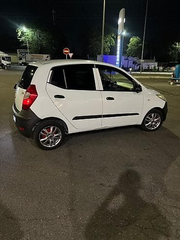 byd plus: Hyundai i10: 2011 г., 1.1 л, Механика, Бензин, Хэтчбэк — 1