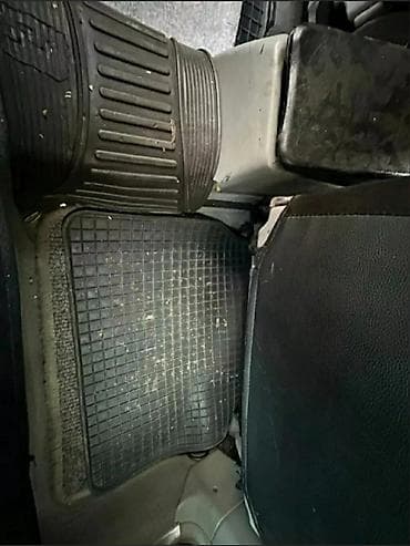 молдинги мерс 124: Mercedes-Benz W124: 1988 г., 3 л, Механика, Дизель, Седан — 5