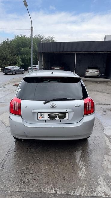toyota run: Toyota Corolla: 2003 г., 1.4 л, Автомат, Бензин, Хэтчбэк — 2