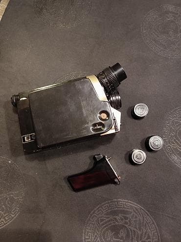 фонар ссср: Винтажная кинокамера Киев-16У, СССР, с 3 объективами и футляром — 1