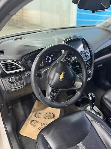 chevrolet cobilt: Chevrolet Spark: 2020 г., 1 л, Вариатор — 10