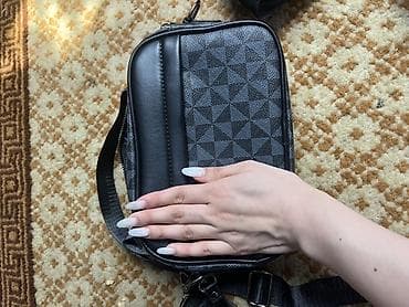 david jones сумки бишкек: Сумка через плечо, компактная - Формат: прямоугольная кросс‑боди. - — 9