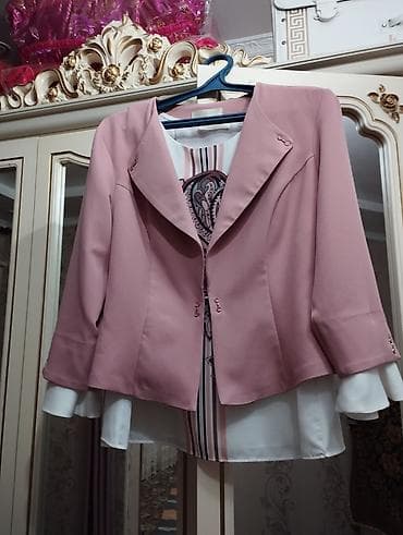 real techniques: Женский комплект в пудрово‑розовом цвете: жакет, топ и юбка. - Жакет — 1