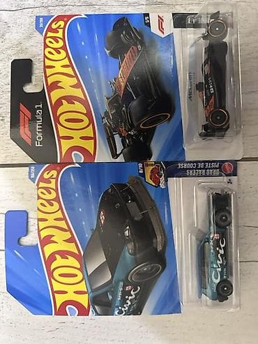 Набор из 2 коллекционных моделей Hot Wheels (масштаб ~1:64), в