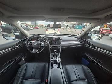 ремонт надо: Honda Civic: 2017 г., 2 л, Вариатор, Бензин, Седан — 7