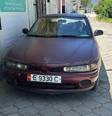 Mitsubishi Galant: 1995 г., Седан