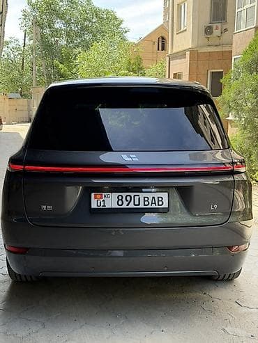 лупарик капот: Lixiang L9: 2022 г., 1.5 л, Автомат, Гибрид, Кроссовер — 2
